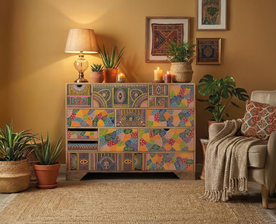 Chest of drawers